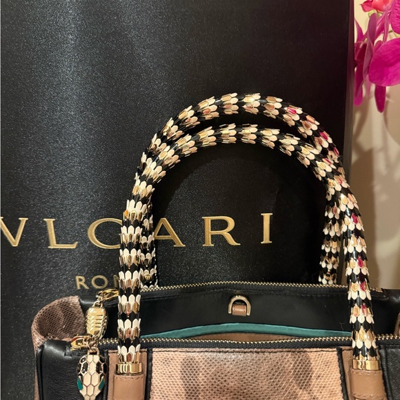 Bvlgari Serpenti Double zip leather and Python purse in great condition - Picture 4 of 13